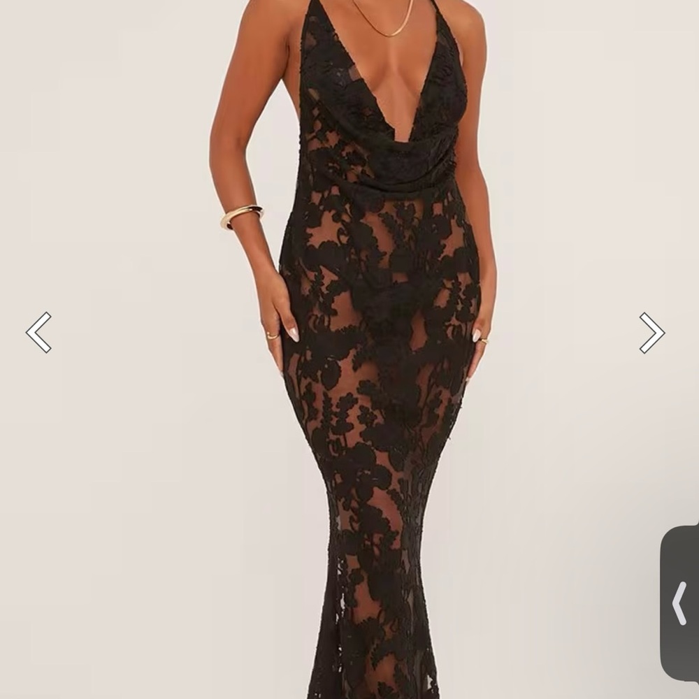 Elegant Black Lace Evening Dress
